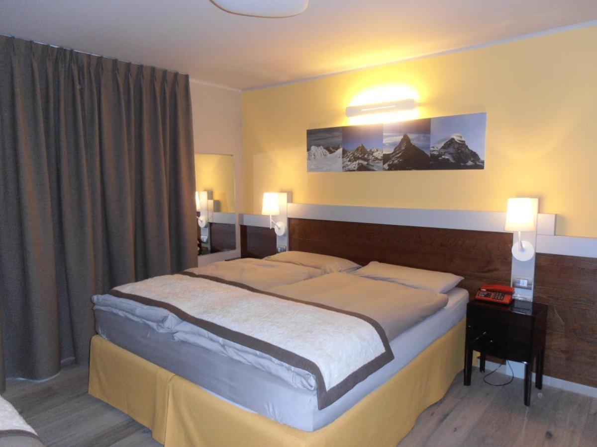 Hotel Lyskamm Breuil-Cervinia Esterno foto